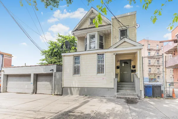 $969,000 | 3043 Bailey Avenue | Kingsbridge Heights