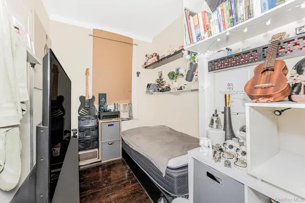 $969,000 | 3043 Bailey Avenue | Kingsbridge Heights