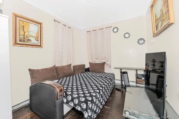 $969,000 | 3043 Bailey Avenue | Kingsbridge Heights