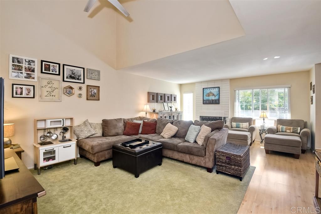 1991 Azure Way Encinitas, CA 92024 - Photo 3 of 25