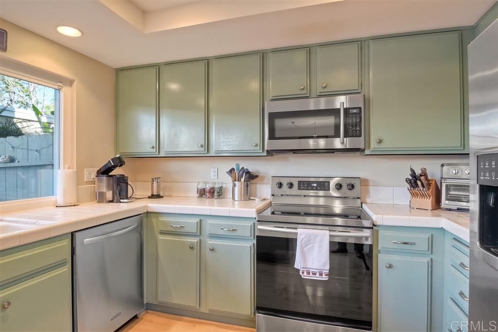 1991 Azure Way Encinitas, CA 92024 - Photo 9 of 25