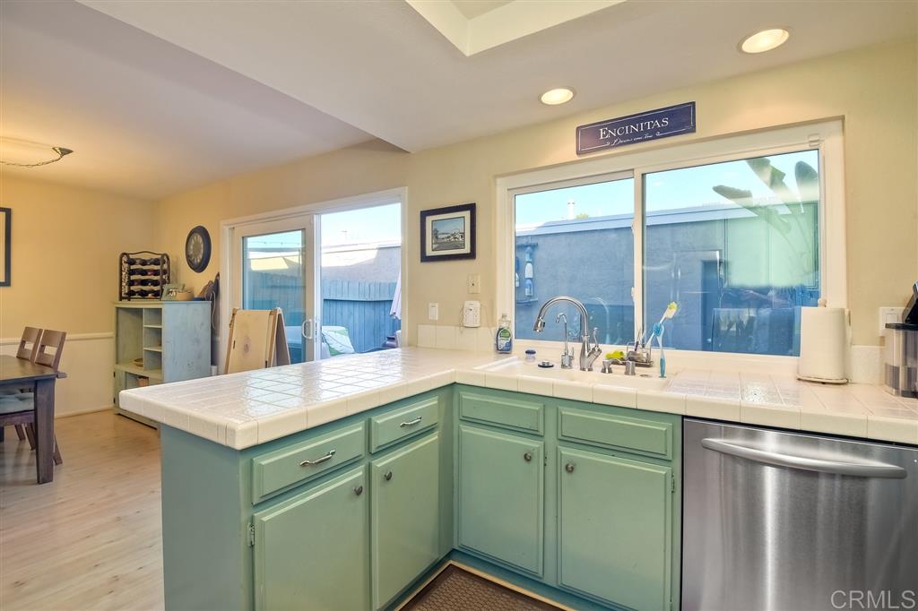 1991 Azure Way Encinitas, CA 92024 - Photo 10 of 25