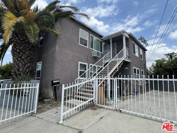$2,460 | 2229 Obama Boulevard, Los Angeles, CA 90018