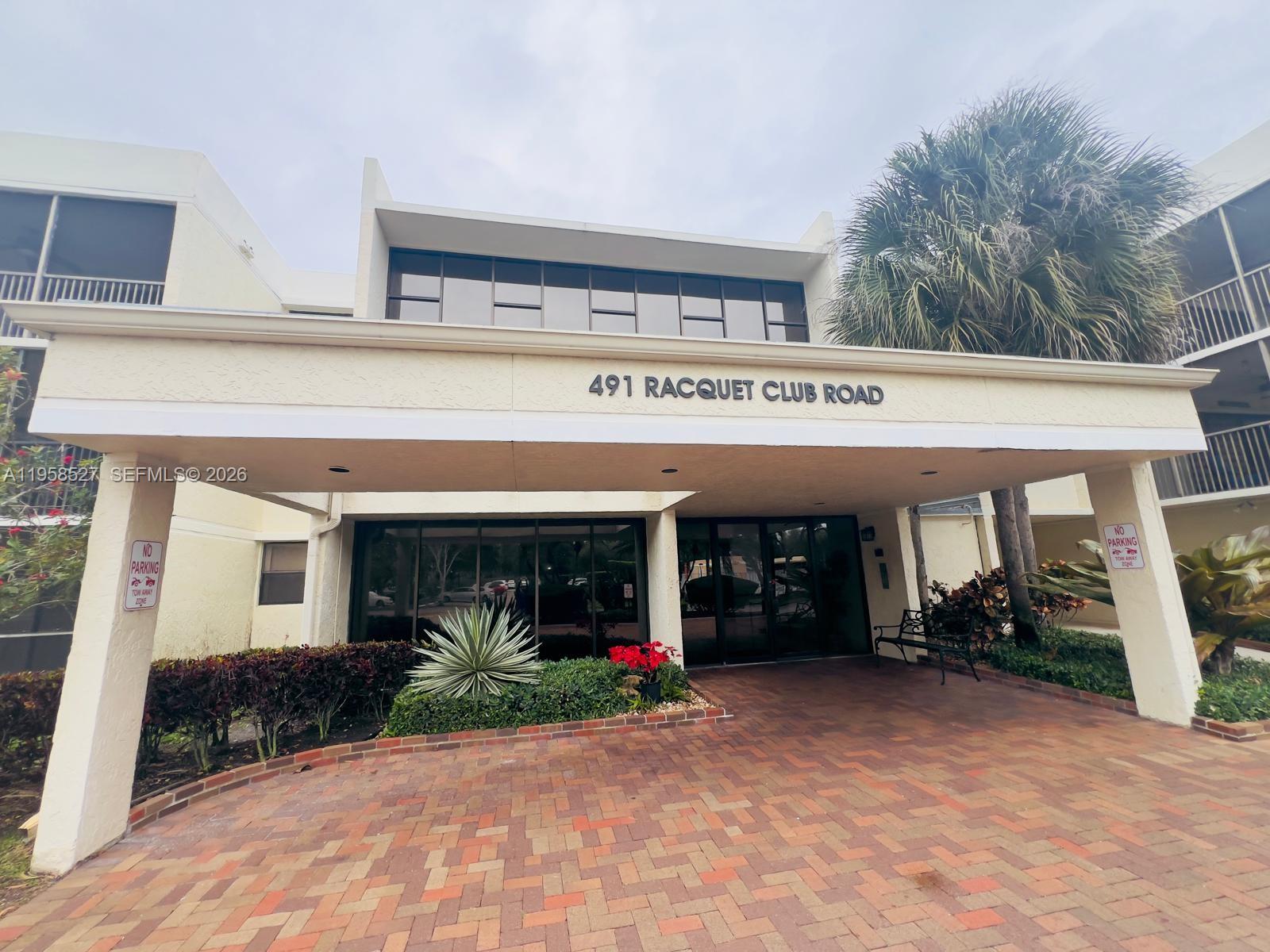 491 Racquet Club Road, Unit 211 Weston, FL 33326 - Photo 2 of 10