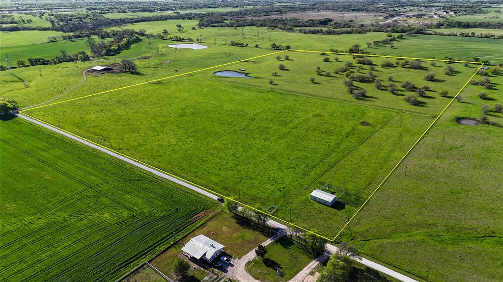 2007 Valley View Valley View, TX 76272 - Photo 1 of 10 Aerial view of sparsely populated area featuring property boundaries highlighted and farmland