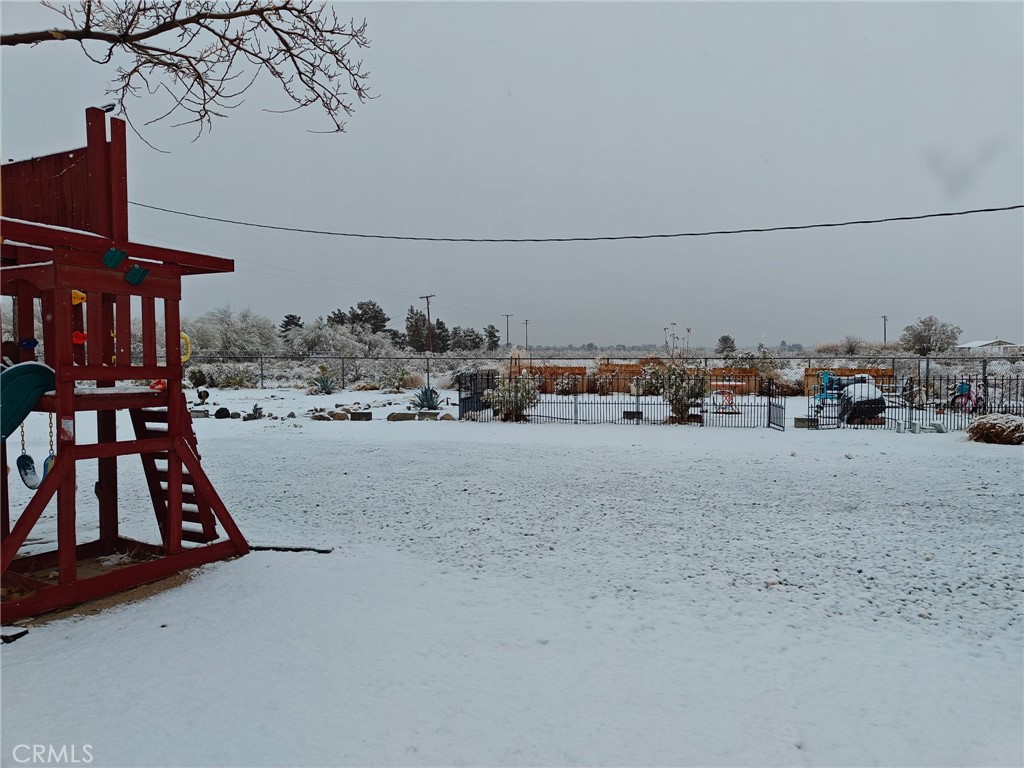 39036 Sage Road Lucerne Valley, CA 92356 - Photo 39 of 41 a view of city