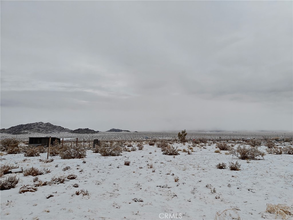 39036 Sage Road Lucerne Valley, CA 92356 - Photo 40 of 41 a view of ocean view and covered with snow