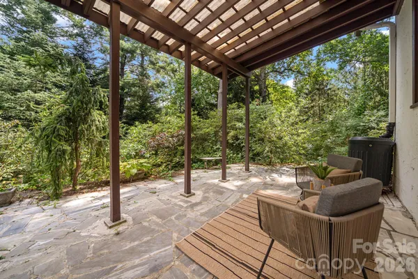 $1,900,000 | 108 Lakewood Drive, Asheville, NC 28803