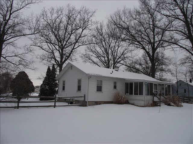 7220 Jackman Road Temperance, MI 48182 - Photo 3 of 12 1019576-2.JPG