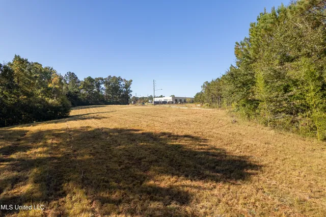 $430,000 | 3.33-ac Lamar Boulevard, Hattiesburg, MS 39402