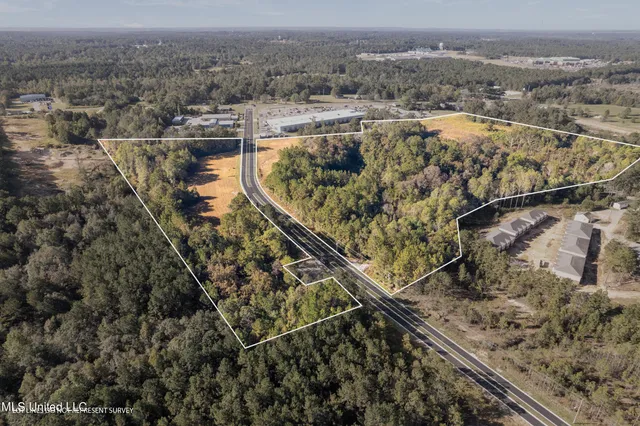 $430,000 | 3.33-ac Lamar Boulevard, Hattiesburg, MS 39402