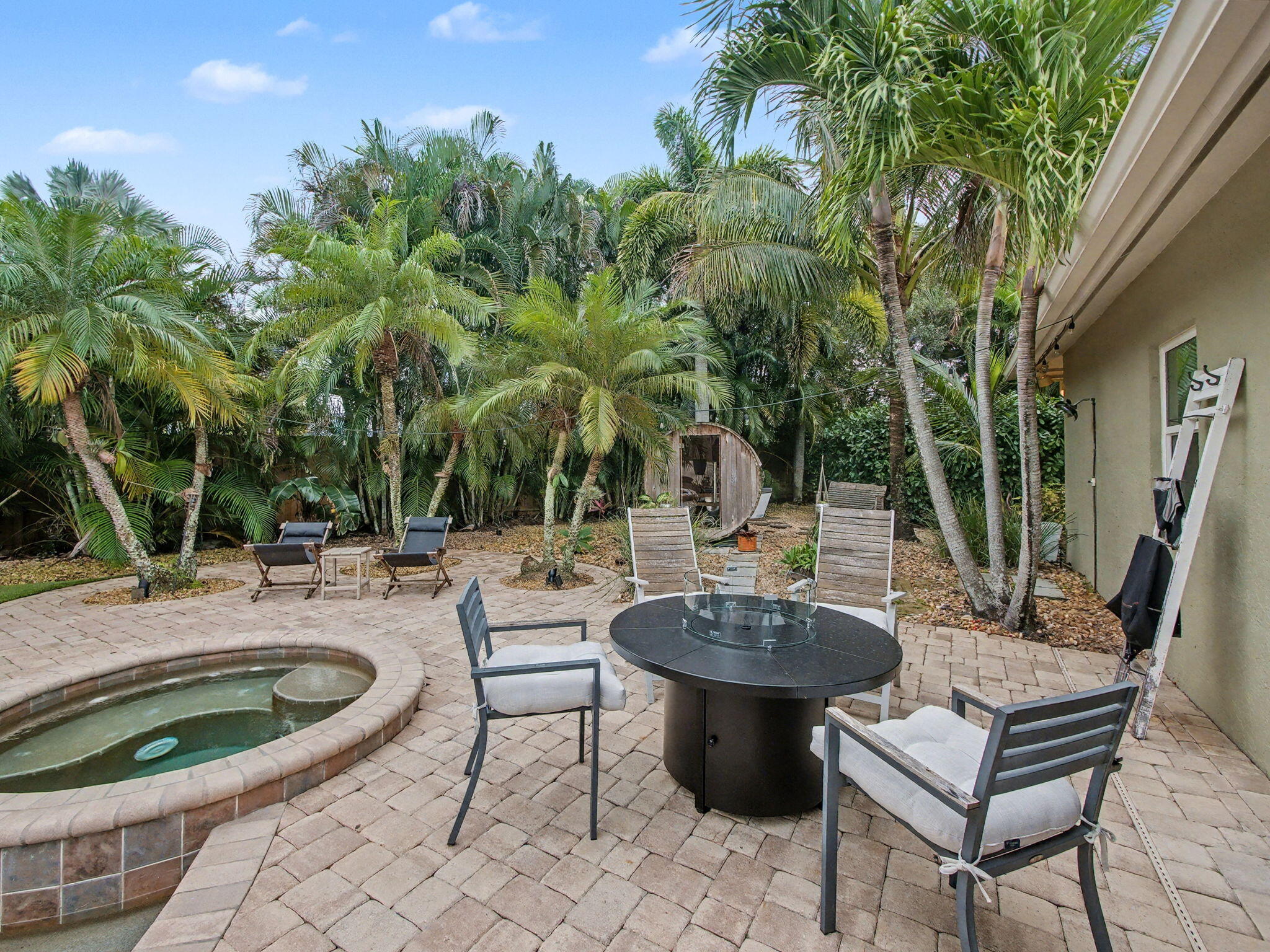 8121 Southeast Orchard Terrace Hobe Sound, FL 33455 - Photo 5 of 37 27-web-or-mls-019