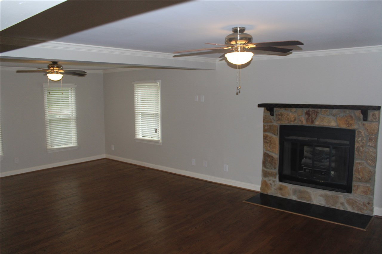 5828 Bayberry Lane Raleigh, NC 27612 - Photo 5 of 25 Photo 5