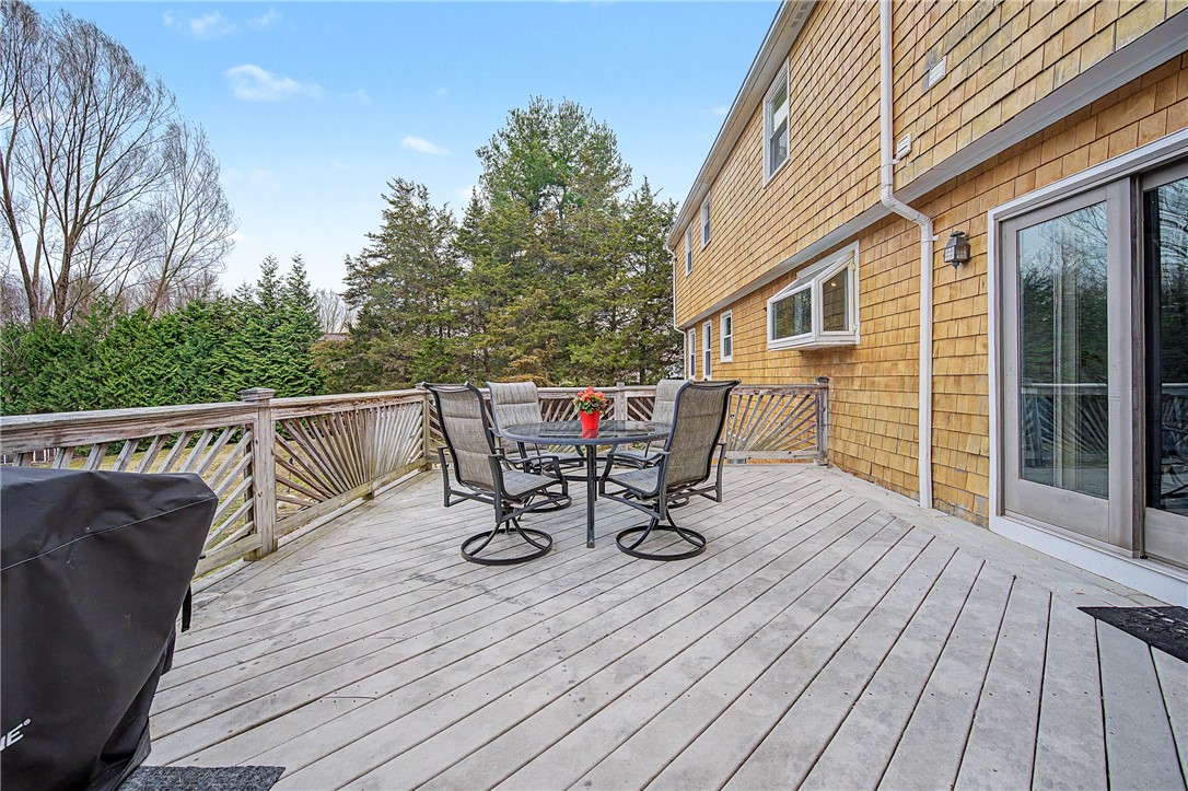385 West Wrentham Road Cumberland, RI 02864 - Photo 46 of 48 Gallery Image 46