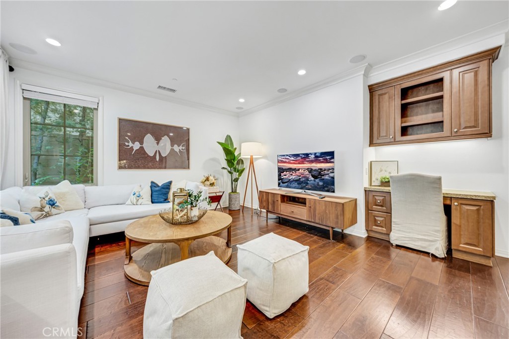 33 Bianco Irvine, CA 92618 - Photo 2 of 26