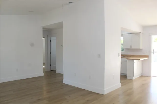 $2,100 | 7341 Hart Street, Englewood, FL 34224