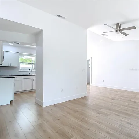 $2,100 | 7341 Hart Street, Englewood, FL 34224