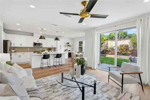 $1,374,000 | 33469 Paseo El Lazo, San Juan Capistrano, CA 92675
