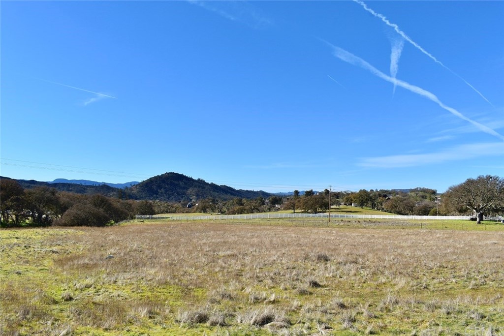 1515 Gateway Drive Paso Robles, CA 93446 - Photo 19 of 24 a view of lake and mountain