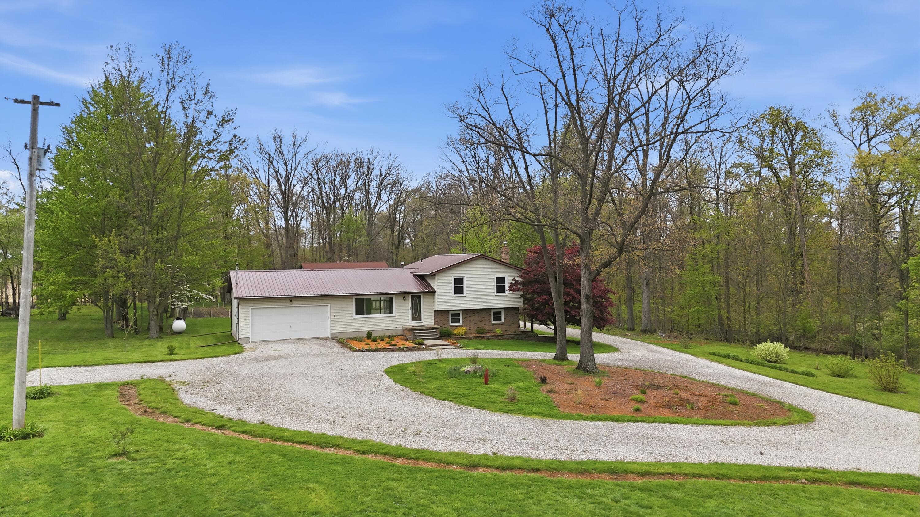 203 Timmerman Road Mansfield, OH 44903 - Photo 2 of 36