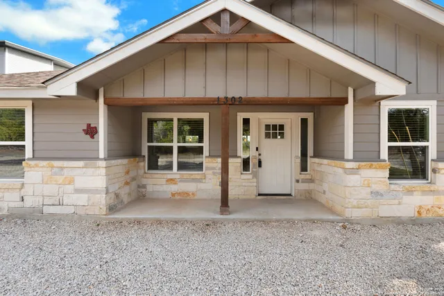 a view of a house with a outdoor space