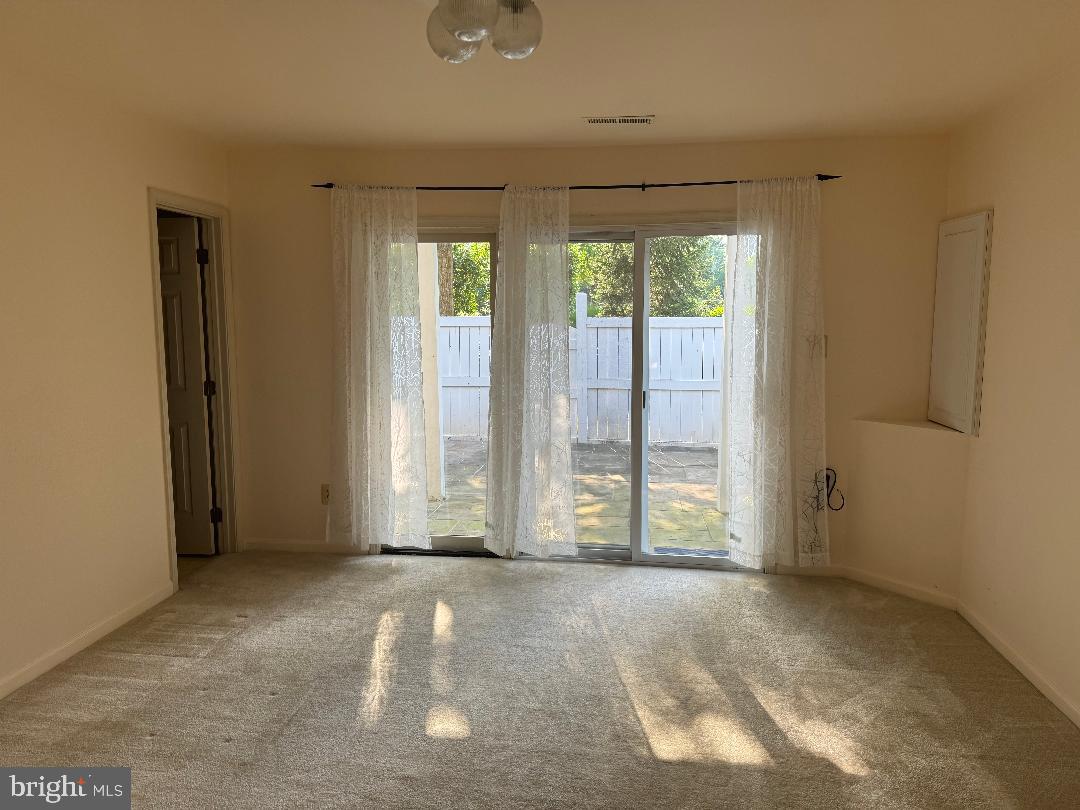 12097 Edgemere Circle Reston, VA 20190 - Photo 10 of 11 Basement with Full Bathroom