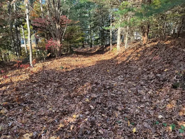 $249,000 | 60 Richards Lane, Barnstable, MA 02632