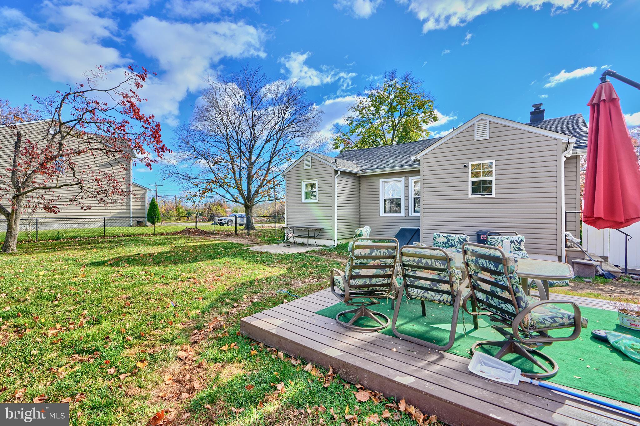 10816 Red Lion Road White Marsh, MD 21162 - Photo 36 of 39 a front view of a house with garden