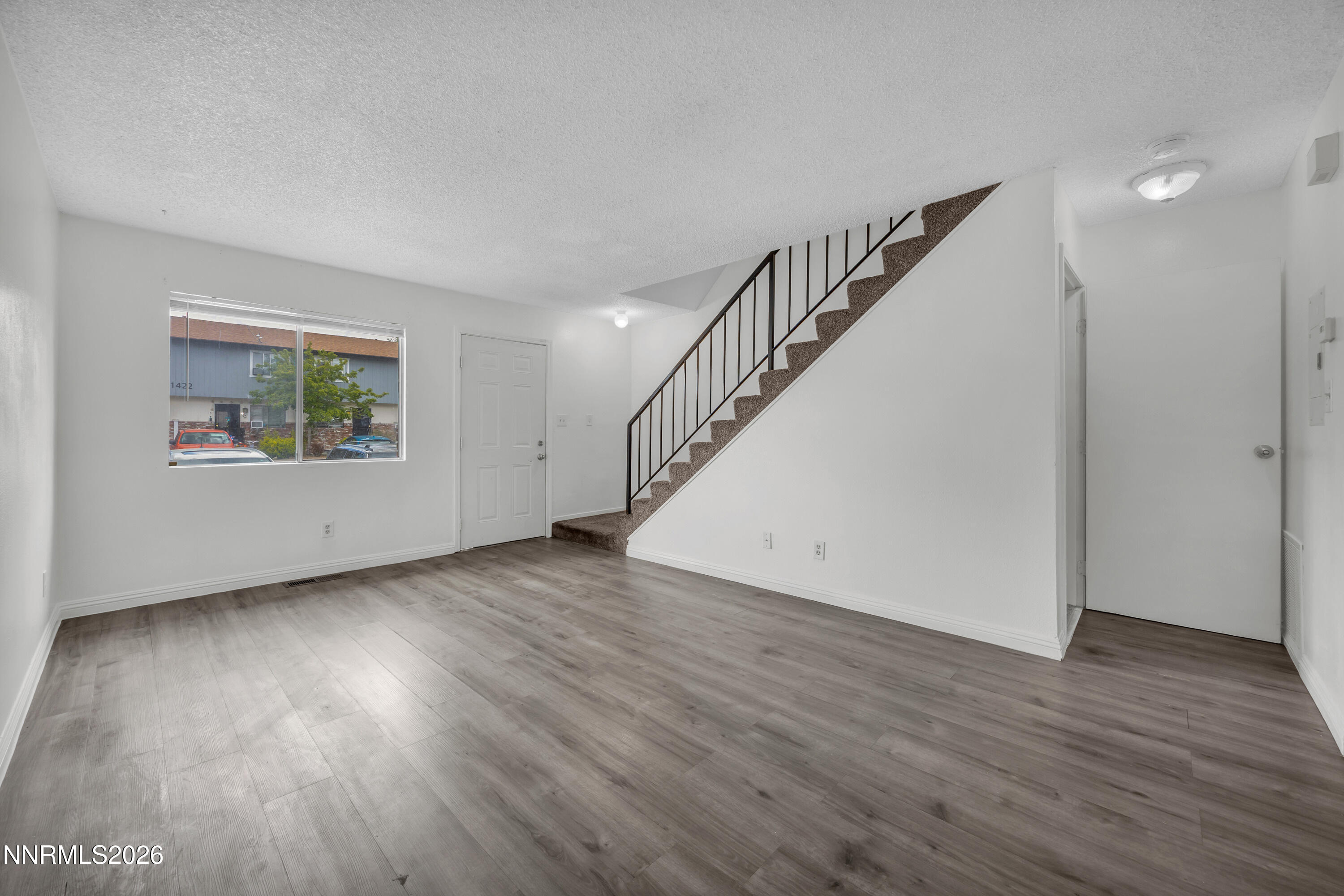 1414 East 9th Street, Unit 2 Reno, NV 89512 - Photo 10 of 31 10_img_8834