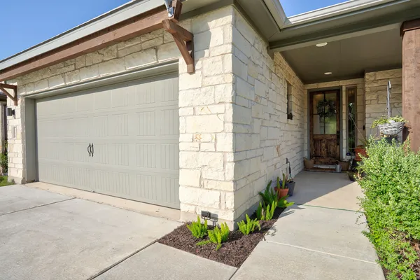 $365,000 | 2240 Ringstaff Road, Leander, TX 78641