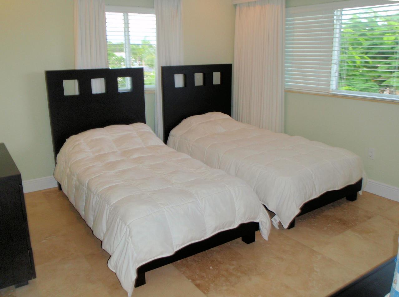 134 Bessie Road Tavernier, FL 33070 - Photo 11 of 26 Second Bedroom