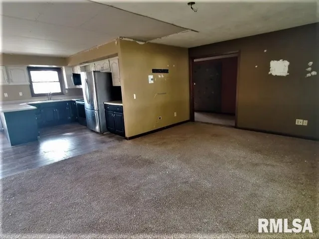 $135,000 | 300 Highland Avenue, Erie, IL 61250