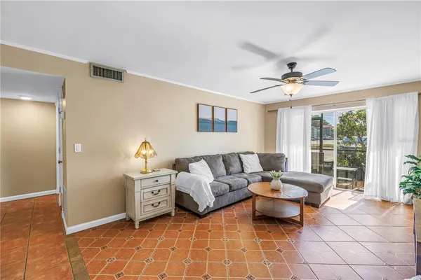 $2,000 | 3269 South Beneva Road, Unit 102, Sarasota, FL 34232