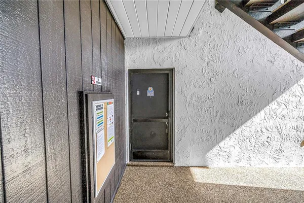 $2,000 | 3269 South Beneva Road, Unit 102, Sarasota, FL 34232