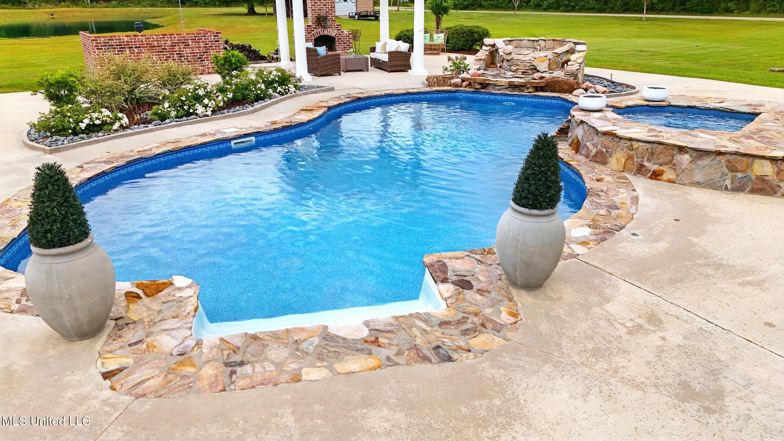 7 Jim Pearson Road Picayune, MS 39466 - Photo 35 of 46 37_pool 3