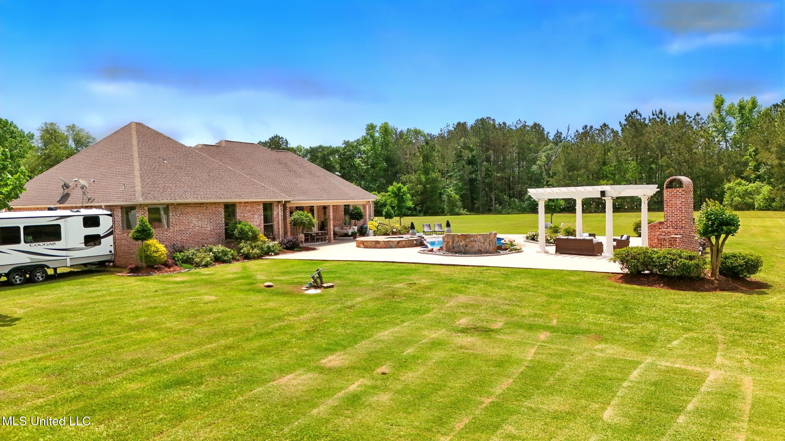 7 Jim Pearson Road Picayune, MS 39466 - Photo 39 of 46 41_outside back 1