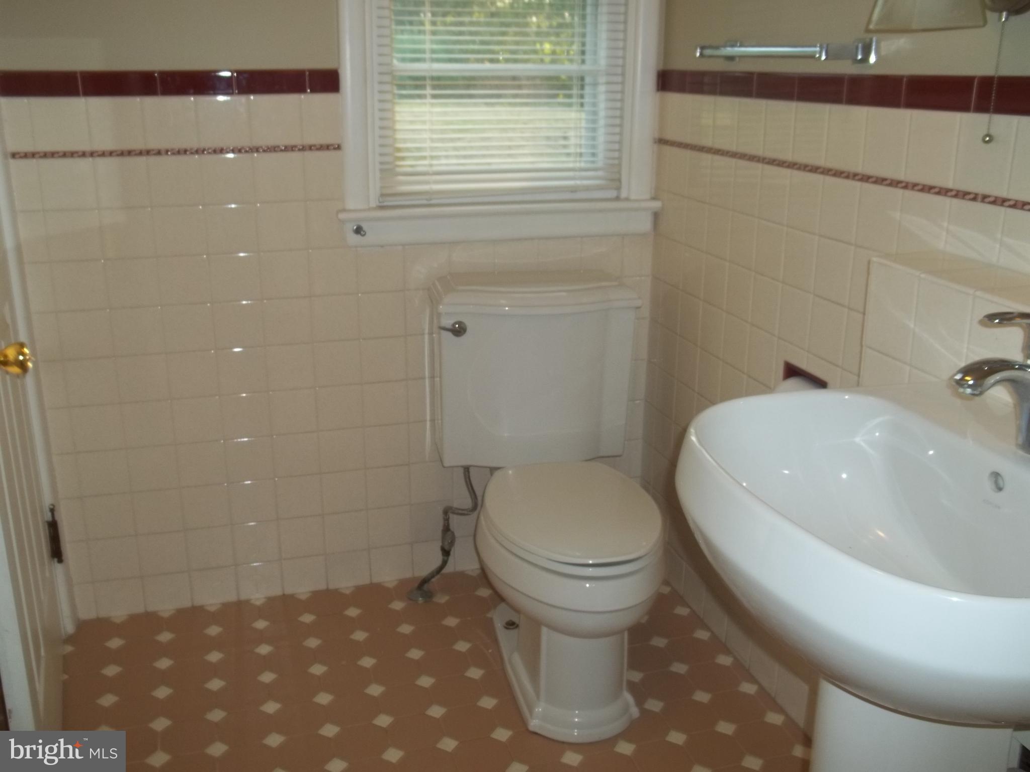 2314 Branch Road Perkasie, PA 18944 - Photo 17 of 41
