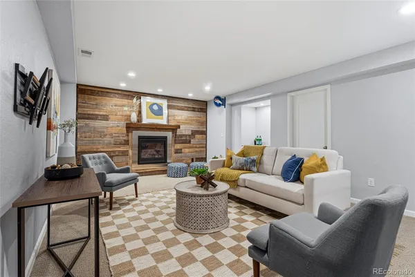$695,500 | 26009 East Frost Circle, Aurora, CO 80016