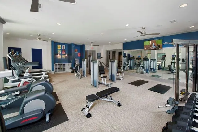 $1,546 | 2420 Peachtree Road Northwest, Unit 1122, Atlanta, GA 30305