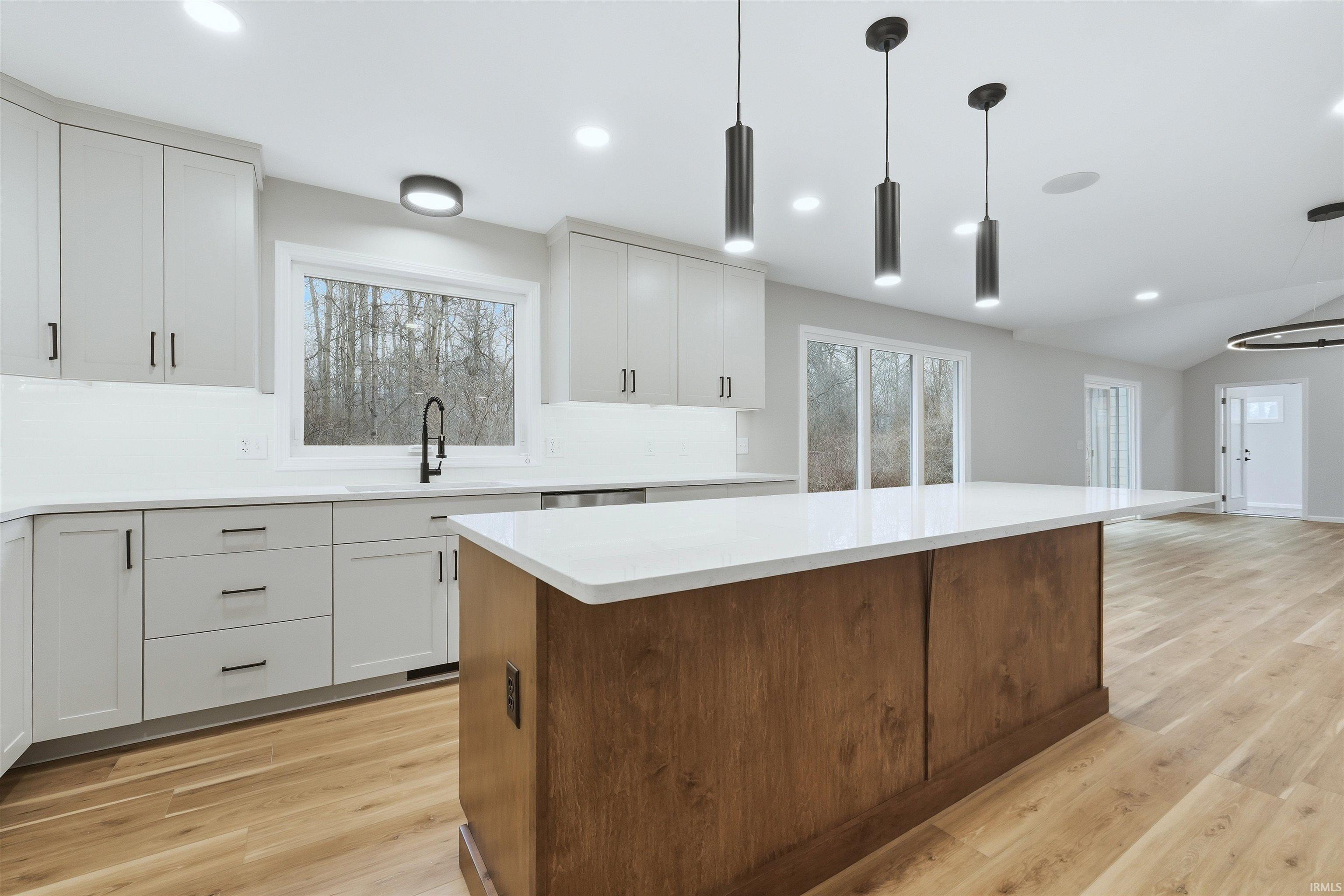 1503 River Run Court Fort Wayne, IN 46825 - Photo 4 of 29