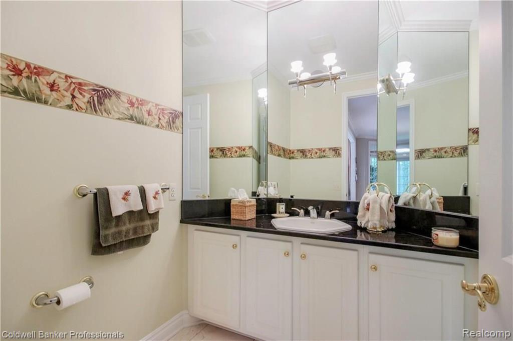 3871 Walnut Brook Drive Rochester, MI 48309 - Photo 9 of 32