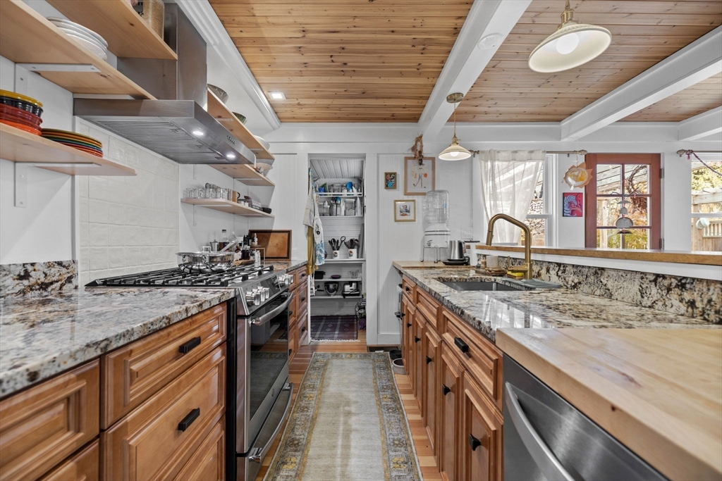 72-74 Butler Street, Unit 2 Salem, MA 01970 - Photo 10 of 42