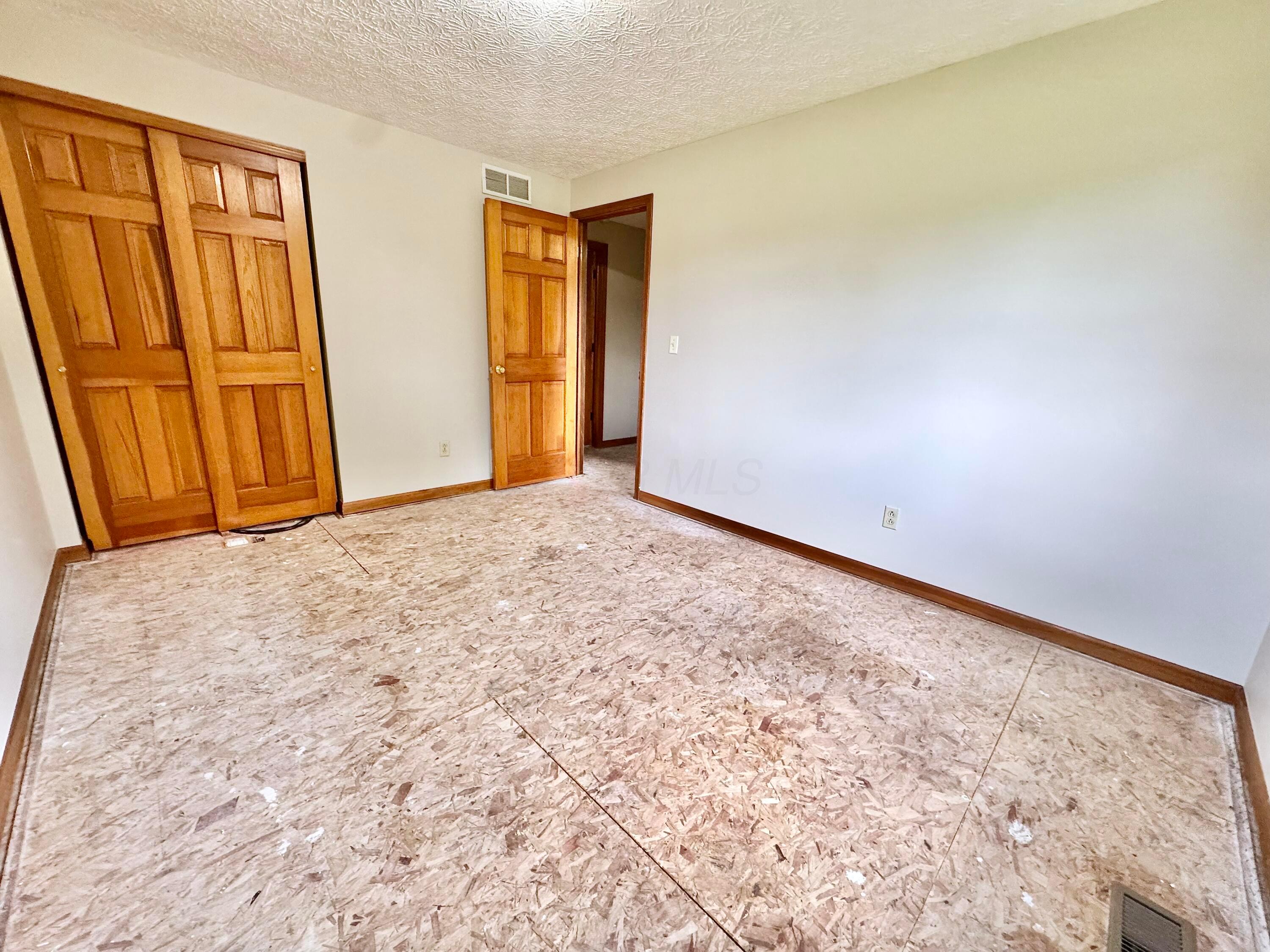 5275 Harlem Road Galena, OH 43021 - Photo 13 of 21 8aa