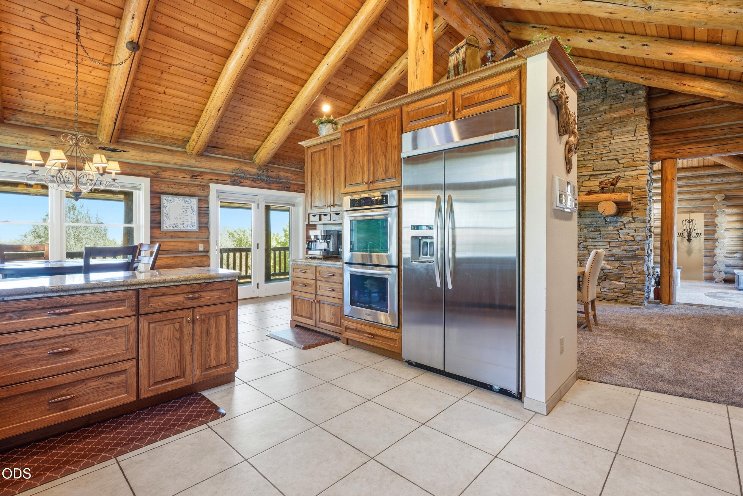 24624 Schaupp Road Klamath Falls, OR 97603 - Photo 17 of 49