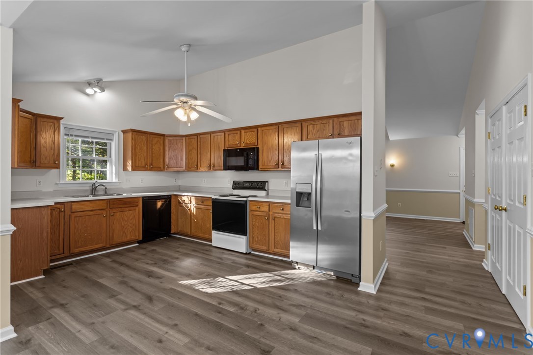 5329 Meadoway Road North Chesterfield, VA 23234 - Photo 5 of 18 Kitchen has lots of cabinets & storage space.