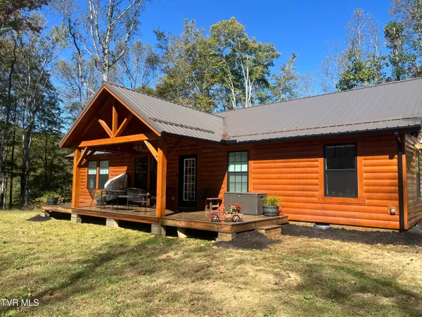 $865,000 | 1575 Rice Creek Road, Flag Pond, TN 37657