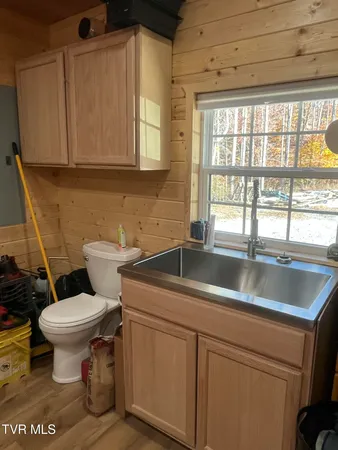 $865,000 | 1575 Rice Creek Road, Flag Pond, TN 37657