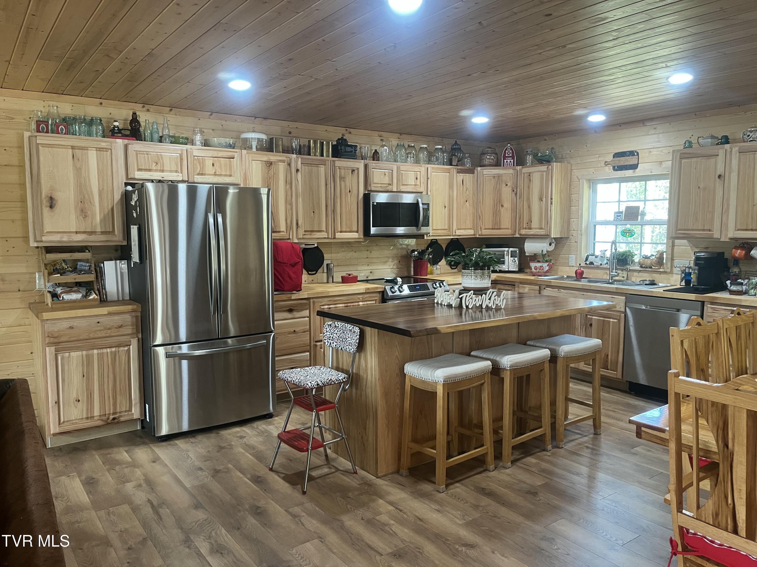 1575 Rice Creek Road Flag Pond, TN 37657 - Photo 17 of 23 IMG_9810