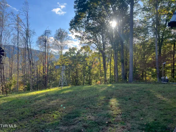 $865,000 | 1575 Rice Creek Road, Flag Pond, TN 37657