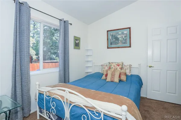 $443,500 | 561 San Bernardino Avenue, Sugarloaf, CA 92386